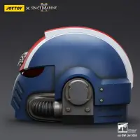 Warhammer 40,000: Space Marine 2 Replik Ultramarines Lieutenant Titus Helm 30 cm